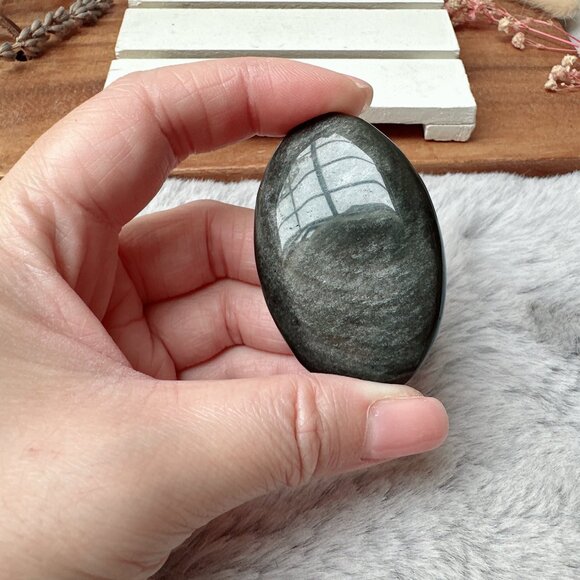 Small Silver Sheen Obsidian Flat Palm Stone - Picture 1 of 6